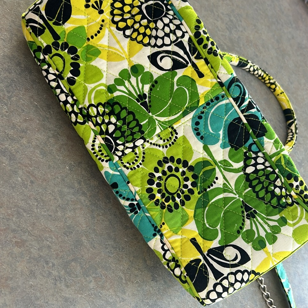 Vera Bradley removable crossbody strap. Also handles. - Picture 8 of 8